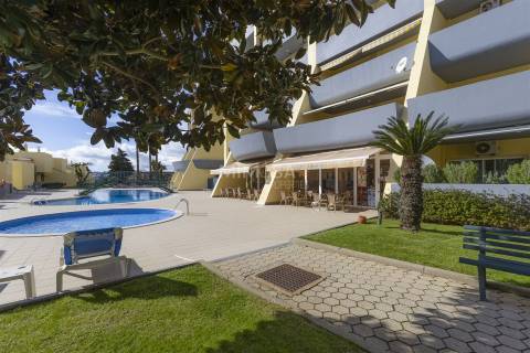 Apartamento T1 com Piscina na Meia Praia, Lagos
