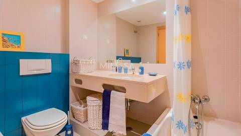 Apartamento T2 com Varanda e Garagem na Marina de Lagos