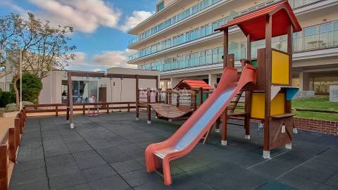 Apartamento T2 com Varanda e Garagem na Marina de Lagos