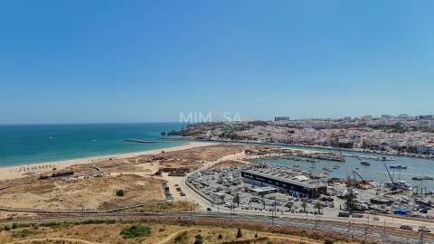 Apartamento T2 com Varanda e Garagem na Marina de Lagos