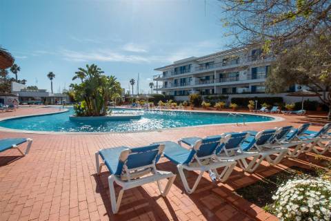 Apartamento T2 com Varanda e Garagem na Marina de Lagos