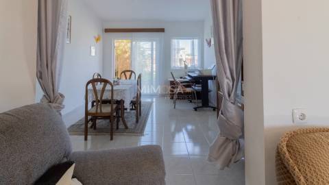 Moradia Independente com Jardim e Potencial para Piscina, Aljezur