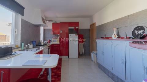 Moradia Independente com Jardim e Potencial para Piscina, Aljezur