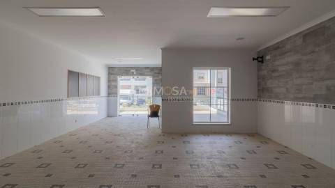 Loja  Venda em Lagos (São Sebastião e Santa Maria),Lagos