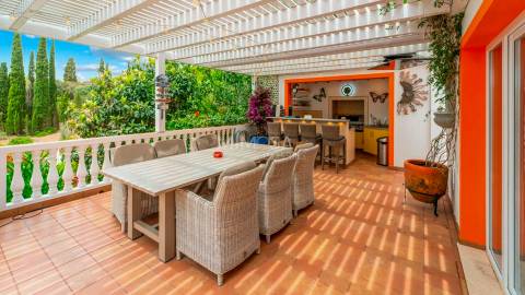 VISTA MAR - Moradia T6 Exclusiva à Venda em Lagos