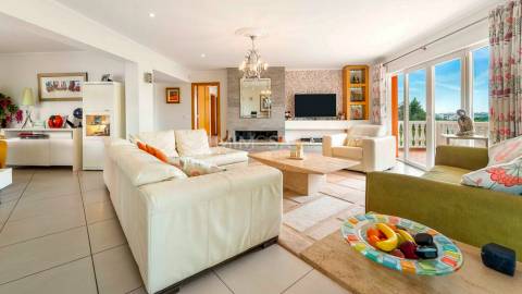 VISTA MAR - Moradia T6 Exclusiva à Venda em Lagos