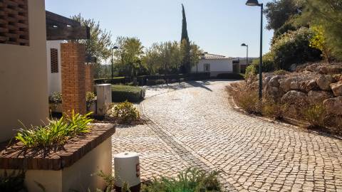 Moradia em Banda T2 - Arão, Mexilhoeira Grande