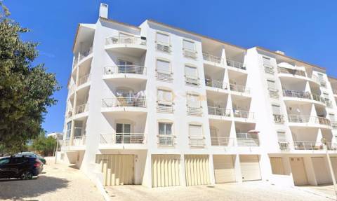 Apartamento T3 espaçoso e luminoso no centro de Lagos