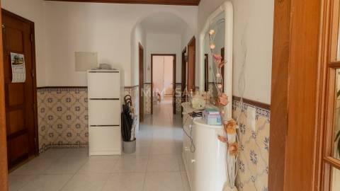 Apartamento T3 espaçoso e luminoso no centro de Lagos