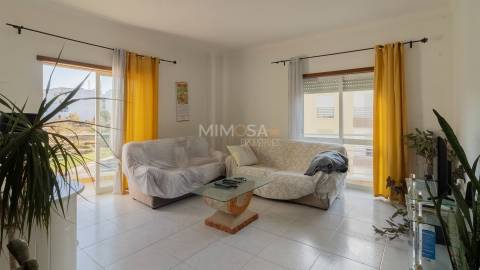 Apartamento T3 espaçoso e luminoso no centro de Lagos