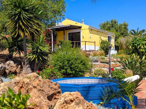 Moradia T4+1 com piscina, jardim e vistas panorâmica