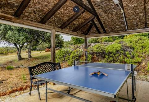 Moradia T4+1 com piscina, jardim e vistas panorâmica