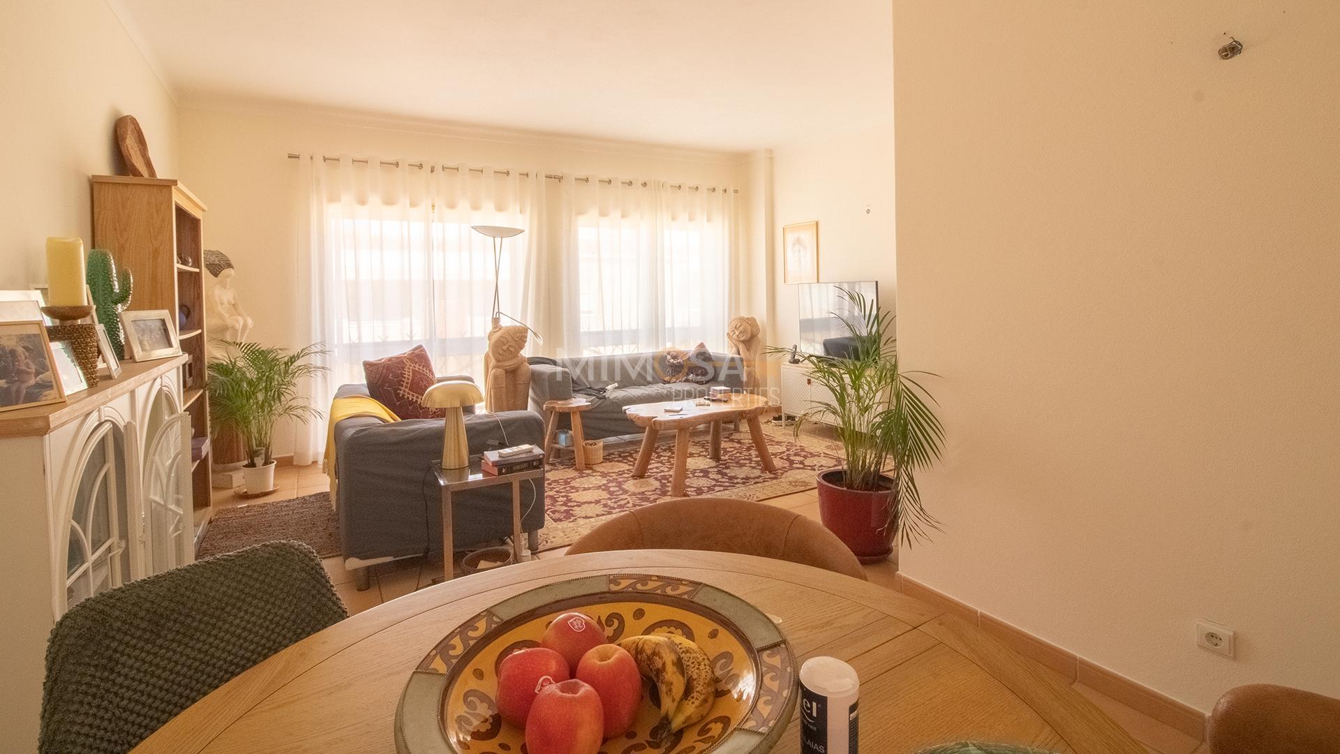 Apartamento T3 Virado a Sul no Centro de Lagos