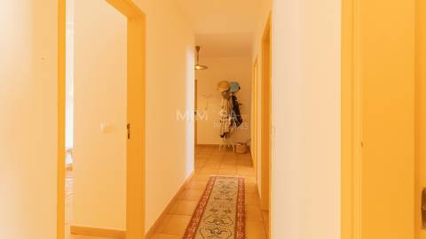 Apartamento T3 Virado a Sul no Centro de Lagos