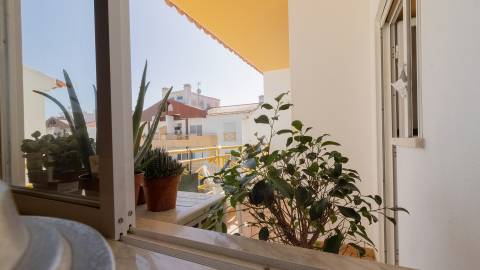 Apartamento T3 Virado a Sul no Centro de Lagos