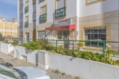 Restaurante pronto a utilizar – Com História e no Coração de Lagos