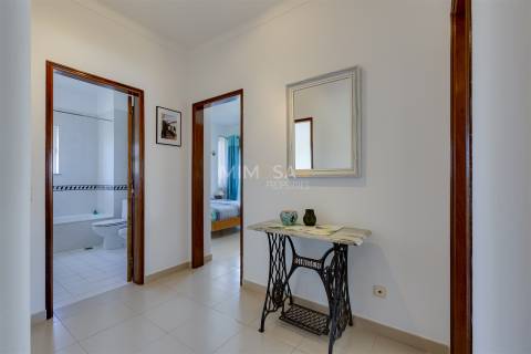 Apartamento T2 com Vista Panorâmica sobre a Meia Praia, Lagos