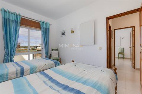 Apartamento T2 com Vista Panorâmica sobre a Meia Praia, Lagos