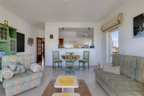 Apartamento T2 com Vista Panorâmica sobre a Meia Praia, Lagos