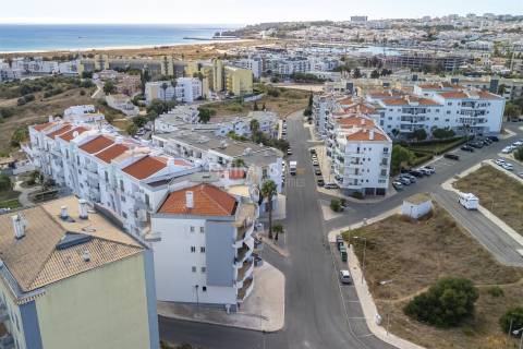 Apartamento T2 com Vista Panorâmica sobre a Meia Praia, Lagos