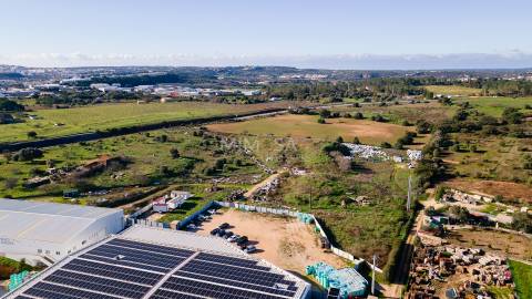 Lote de Terreno de 400 m² para construção proximo de Lagos