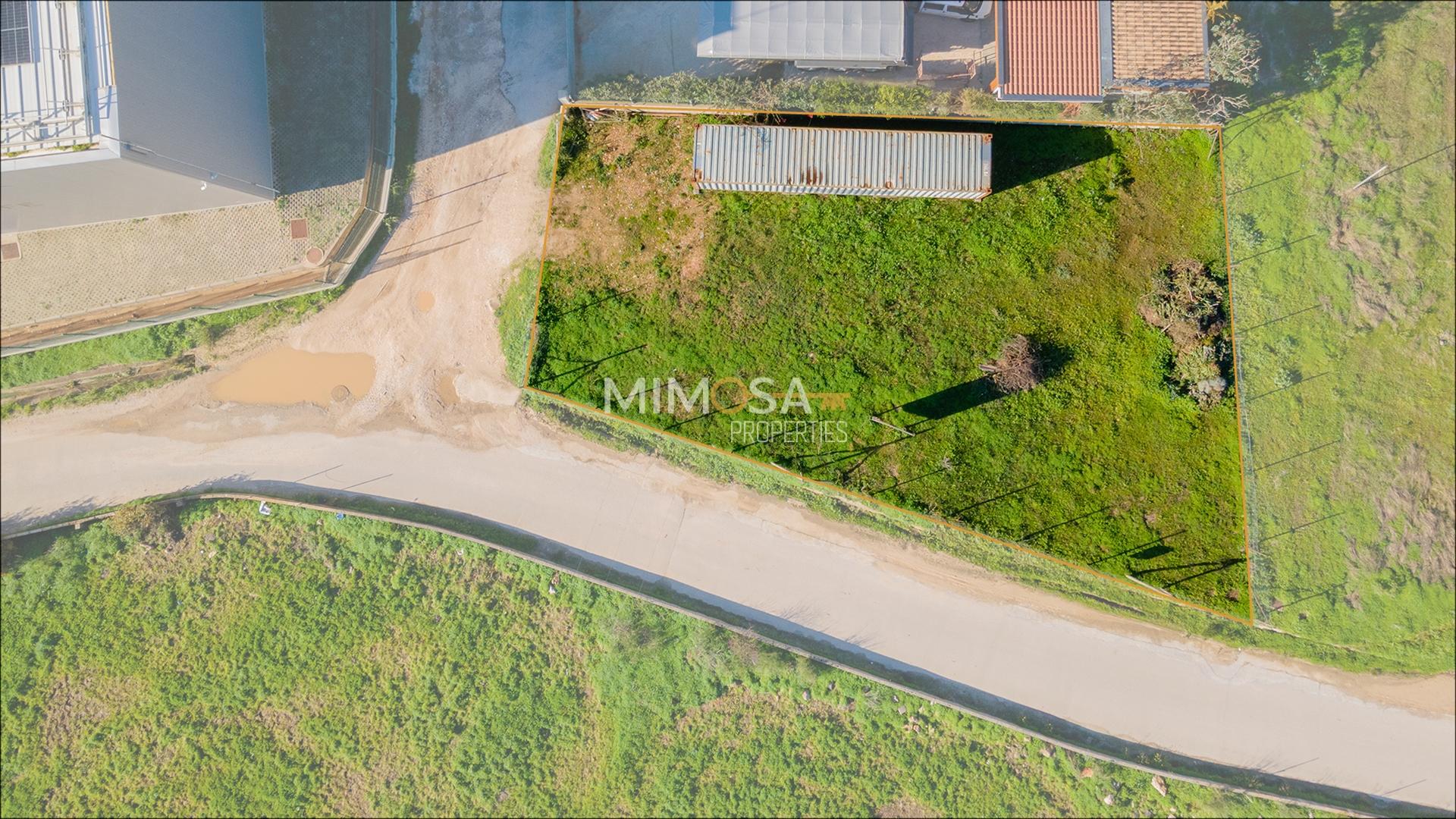 Lote de Terreno de 400 m² para construção proximo de Lagos