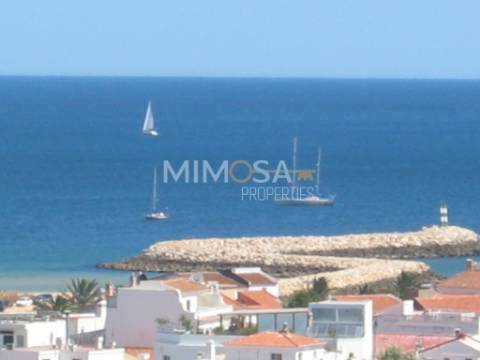 Apartamento T2 completamente mobilado no centro de Lagos