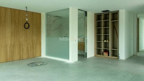 Nova Moradia T3 com Piscina e Jardim – Porto de Mós, Lagos