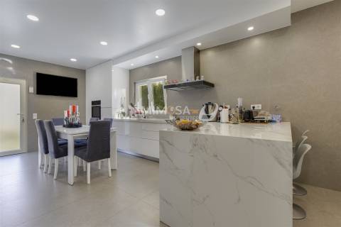 Moradia T4 em Lagos - Arrendamento longa duração