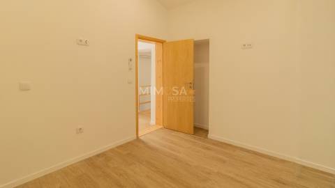 Moradia T2 integralmente remodelada em 2025 no centro de Aljezur