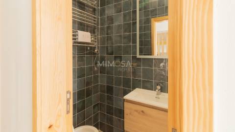 Moradia T2 integralmente remodelada em 2025 no centro de Aljezur