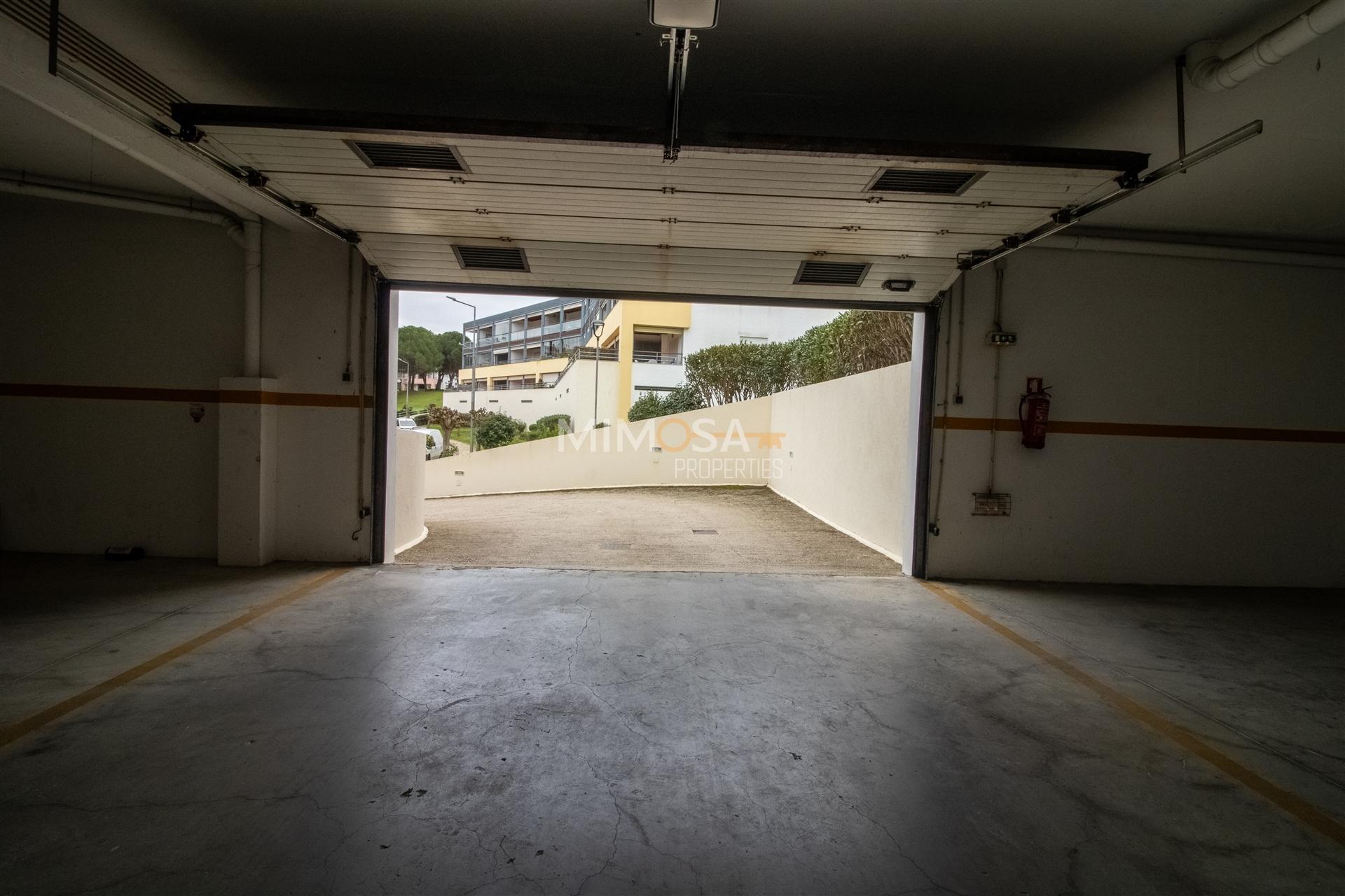 Garagem  Arrendamento em Lagos (São Sebastião e Santa Maria),Lagos