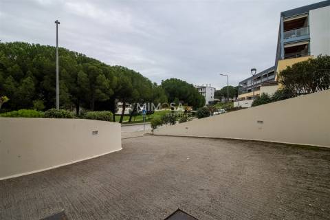 Garagem  Arrendamento em Lagos (São Sebastião e Santa Maria),Lagos