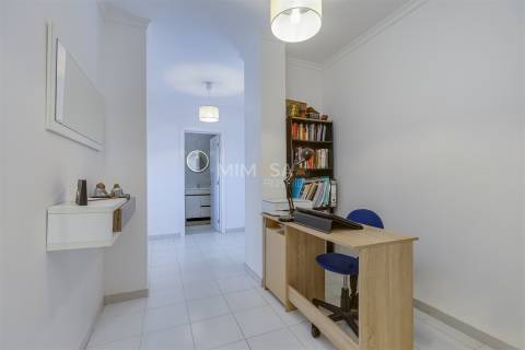 Apartamento T1 remodelado na praia da Salema, Algarve