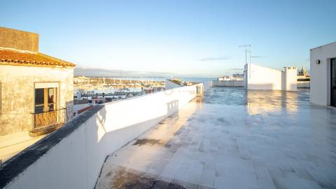 Apartamento T1 com estacionamento no centro de Lagos | Vista mar