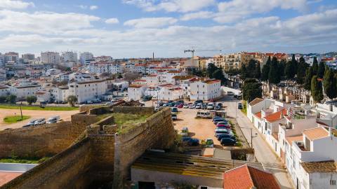 Apartamento T1 com estacionamento no centro de Lagos | Vista mar