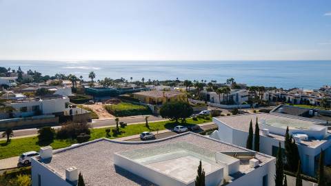 Moradia T3 de Luxo com Vista Mar em Porto Mós, Lagos