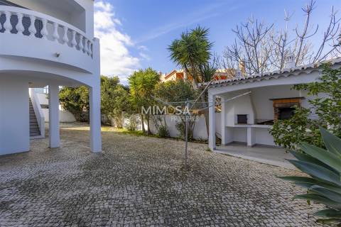 Elegante Moradia T4 em Cerro das Mos – Lagos