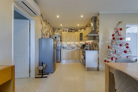 Elegante Moradia T4 em Cerro das Mos – Lagos