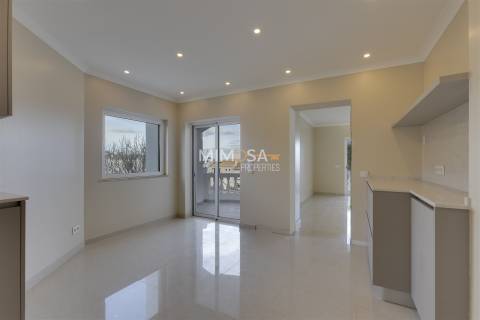 Elegante Moradia T4 em Cerro das Mos – Lagos