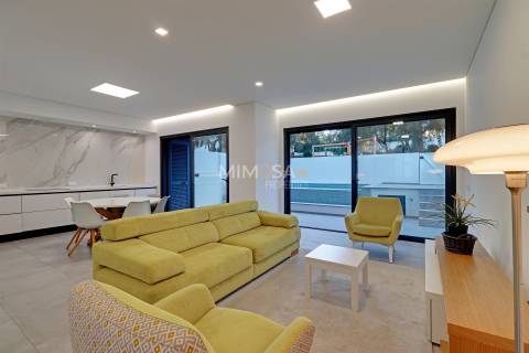Moradia Moderna T3 em Suite para Arrendamento – Alvor / Portimão