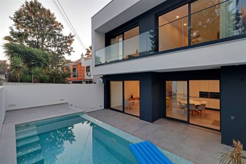 Moradia Moderna T3 em Suite para Arrendamento – Alvor / Portimão