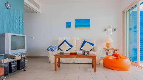 Apartamento T2 com Varanda e Garagem na Marina de Lagos