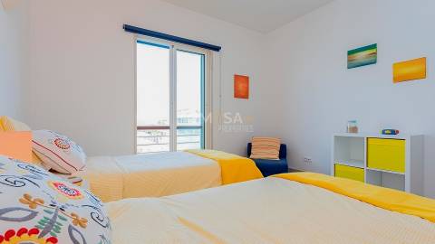 Apartamento T2 com Varanda e Garagem na Marina de Lagos