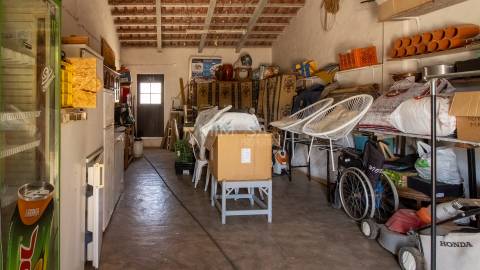 Moradia T3+1 num terreno com 2.420 m² junto a Silves