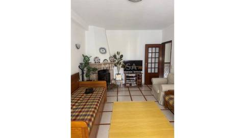 Oportunidade em Lagos: Apartamento T2 próximo de Porto de Mós