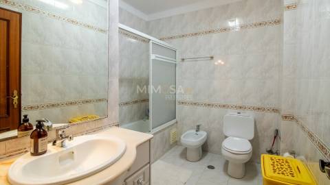 Oportunidade em Lagos: Apartamento T2 próximo de Porto de Mós