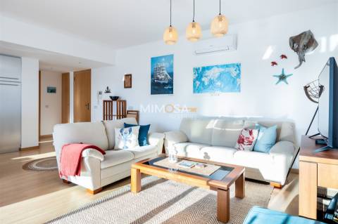 Apartamento T1 com Vista Parcial Mar – Marina de Lagos