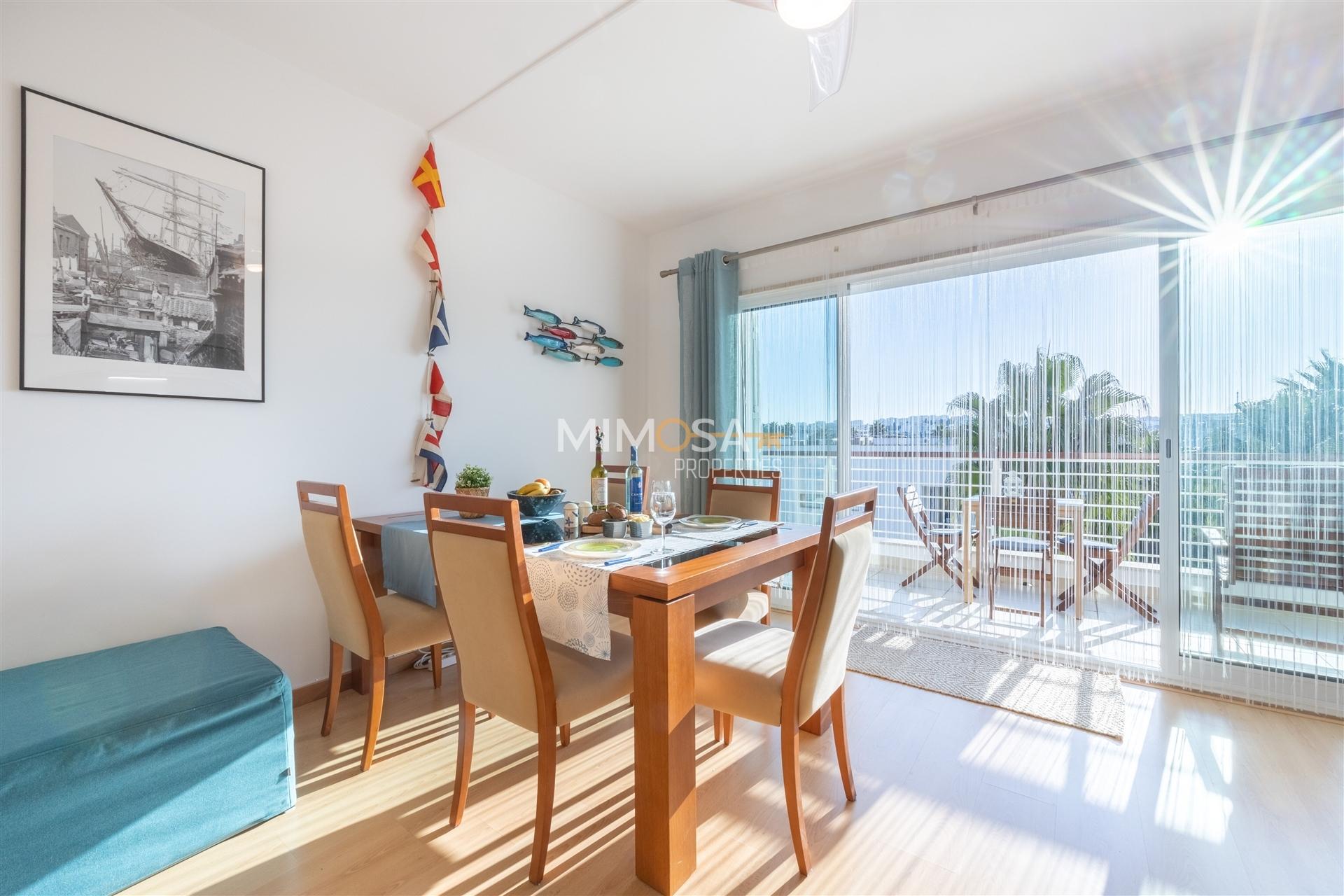 Apartamento T1 com Vista Parcial Mar – Marina de Lagos