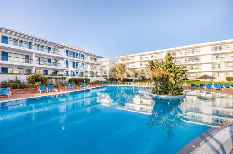 Apartamento T1 com Vista Parcial Mar – Marina de Lagos